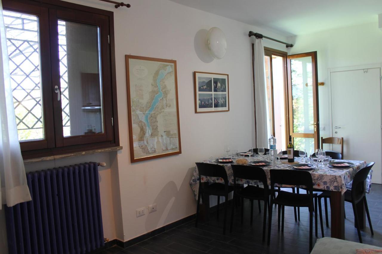 Casa Vacanze Tana Della Volpe อิสปรา ภายนอก รูปภาพ